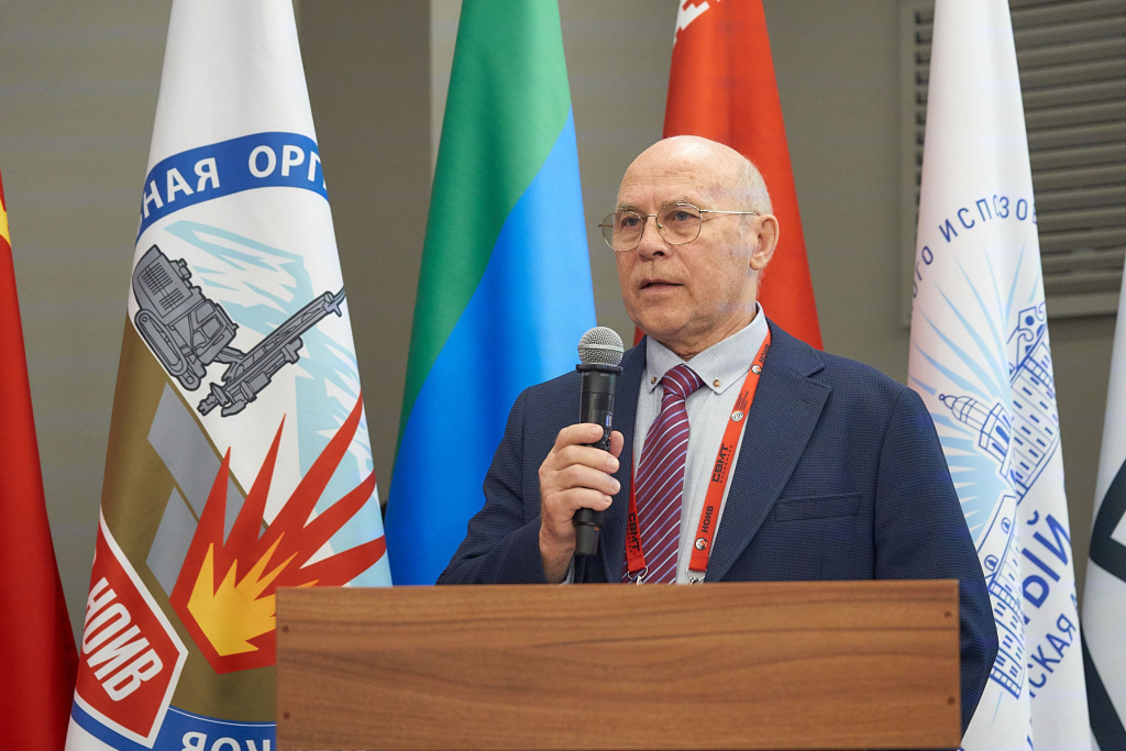 A0107459 -----.jpg A0107459 -----.jpg